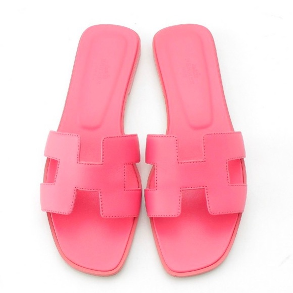 Hermes Oran Sandals in size 39 / Like New - Picture 2 of 8